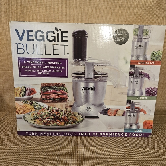 Veggie Bullet 12 piece Set 3 Functions Slice-Shred-Spiralize Food Processor NIB - Picture 2 of 12